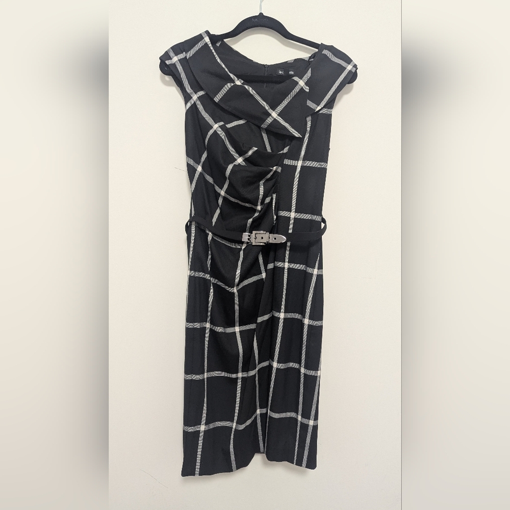 Le chateau Dress Size M